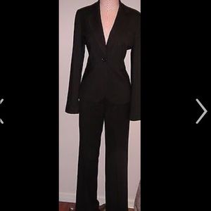 Ann Taylor pants suit. Size 6